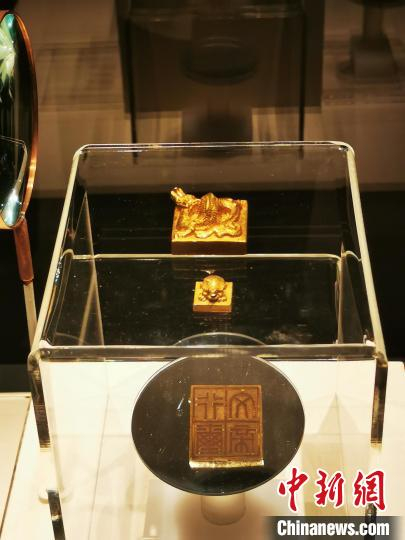 “文帝行玺”龙钮金印 应妮 摄