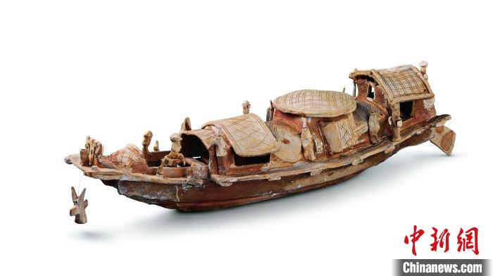 作为明器的陶船 国家博物馆供图