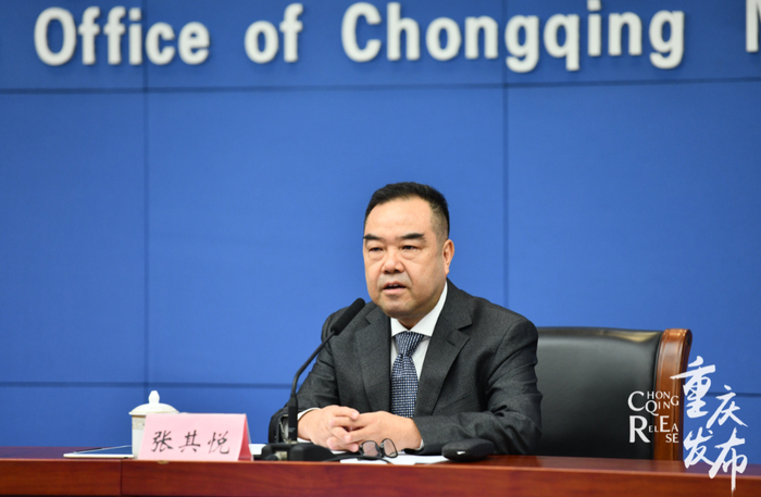 张其悦介绍有关情况 邹乐 摄