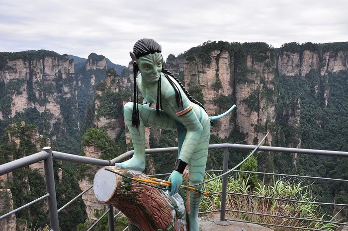 △中西结合元素让人看得有点混乱/unsplash