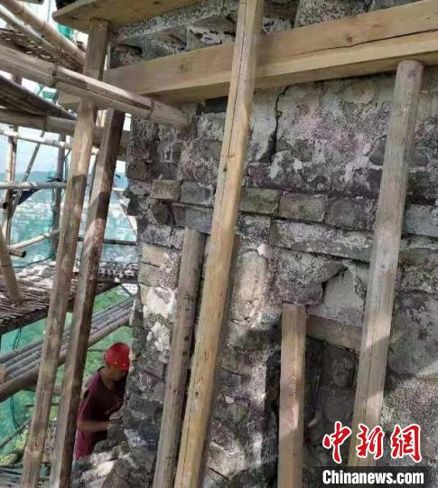 浙江临海巾山东大塔迎来百年重修 彭连生 摄