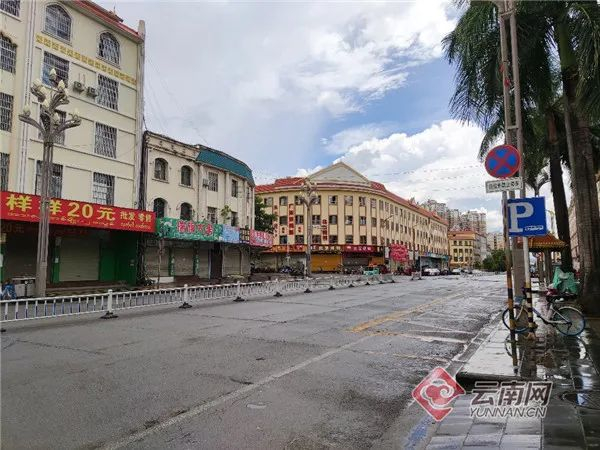 瑞丽街头。夏方海 摄