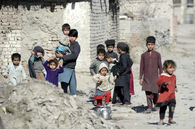 巴基斯坦境内的阿富汗难民村儿童&nbsp;图片来源：新华社