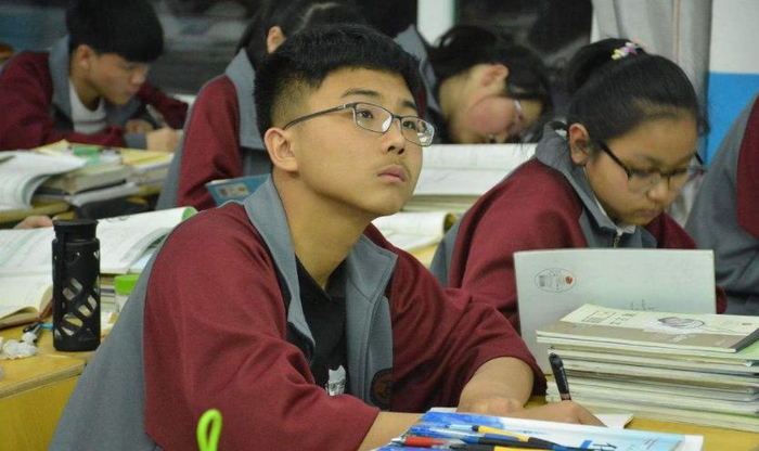 部分家长反应：应该取消高中生“晚自习”的规定,教育部回应来了
