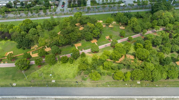 图说：耀华滨江绿地景观提升工程完工