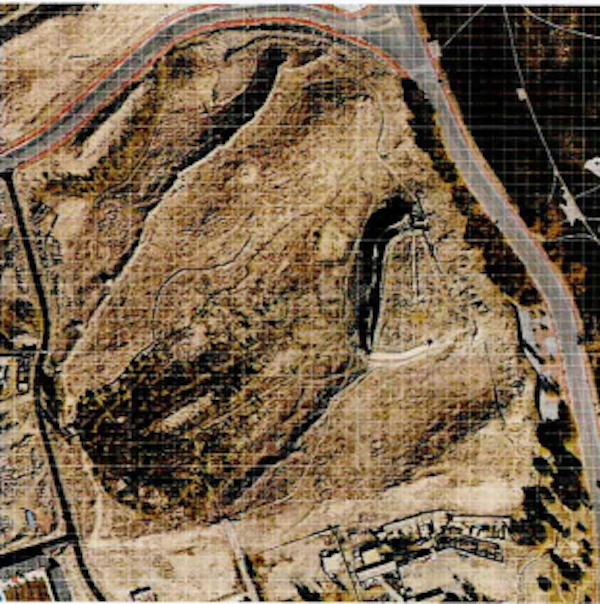 图五石头城遗址布方