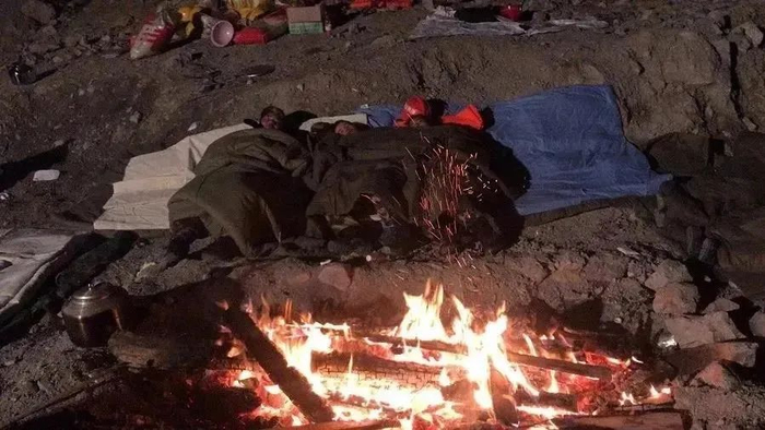 ▲四川金沙江白格堰塞湖排险。