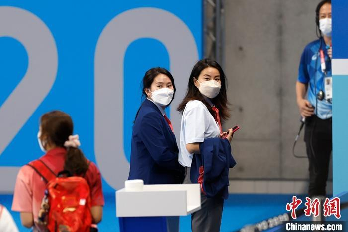 郭晶晶和陈若琳。中新社记者 富田 摄