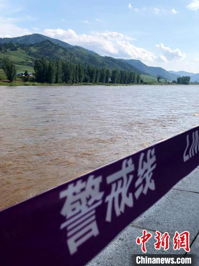 吉林东部山区河水水位上涨。　张桂珍 摄