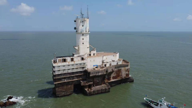 鸡骨礁灯塔（央广网发 受访者供图）