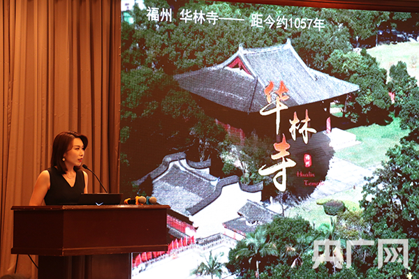 　　孙莉丽做《建屋以木，筑梦于心》主题分享（央广网发 叶兴铸摄）