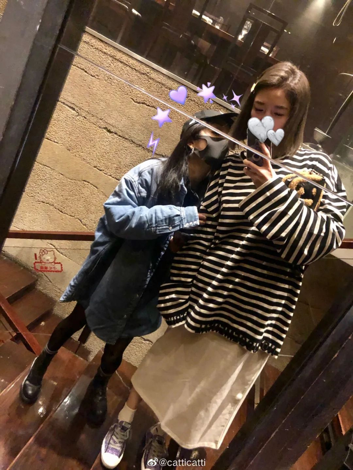  她是杨幂十几年的圈外好友“猫姐”