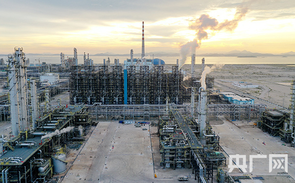 古雷炼化一体化项目正式建成投产（央广网发 詹照宇摄）