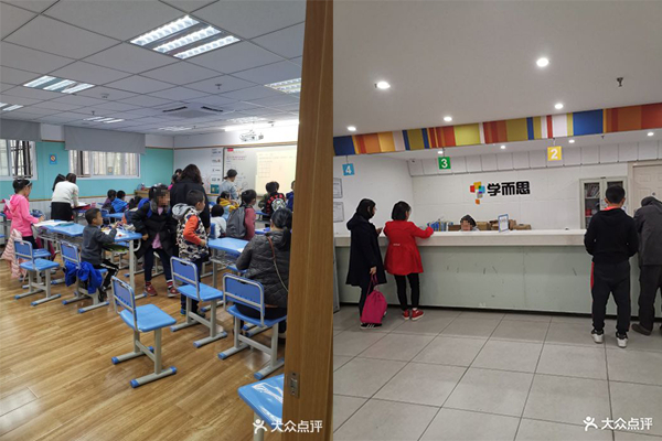 福州学而思培优（金晖大厦校区）昔日上课学生与报课咨询的家长络绎不绝（图自网络）