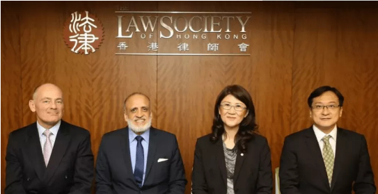 香港律师会24日理事改选，“专业派”大获全胜获得全部5名理事席位。图自香港“橙新闻”