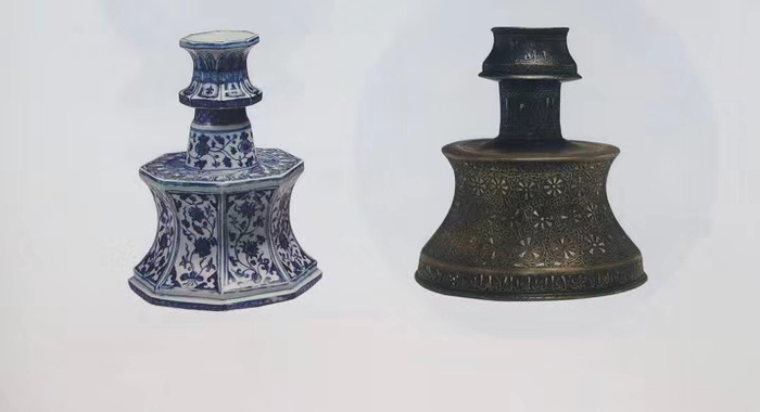 图9 明永乐 景德镇窑青花烛台 上海博物馆藏/14世纪西亚铜烛台