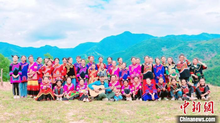 图为“妞妞合唱团”。　受访者供图