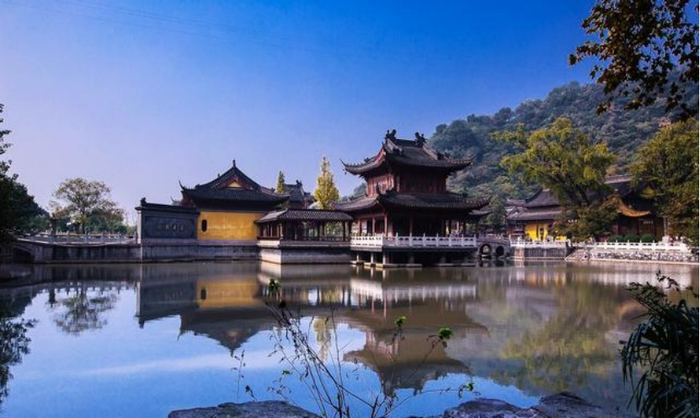 （镇江名胜古迹——焦山，企业供图，央广网发）