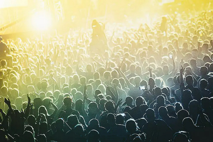 追星的群体涵盖了不同年龄阶层。该图为网图