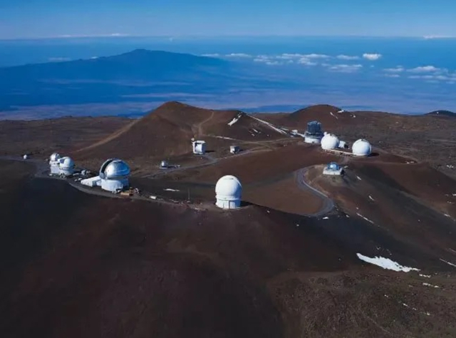 夏威夷大岛上的MaunaKea天文台。