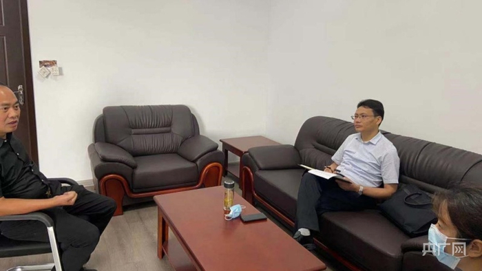 张桥镇人大调研视察（央广网发 黄映春 摄）