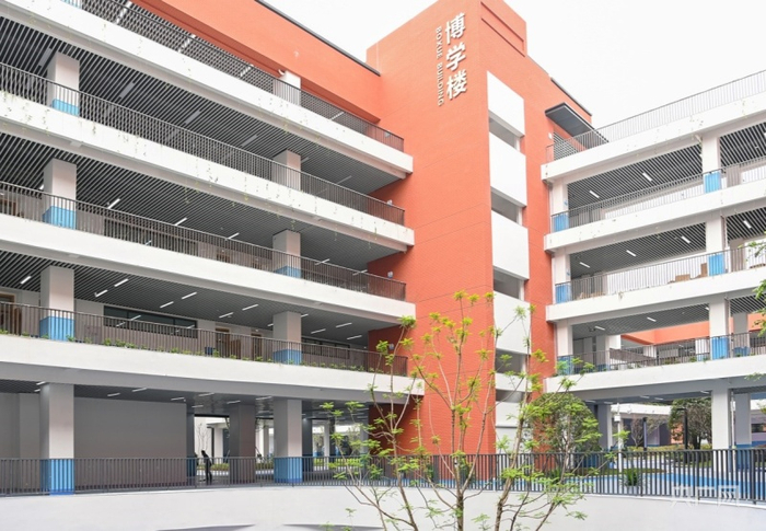 校园教学楼（央广网发 蓝天摄）