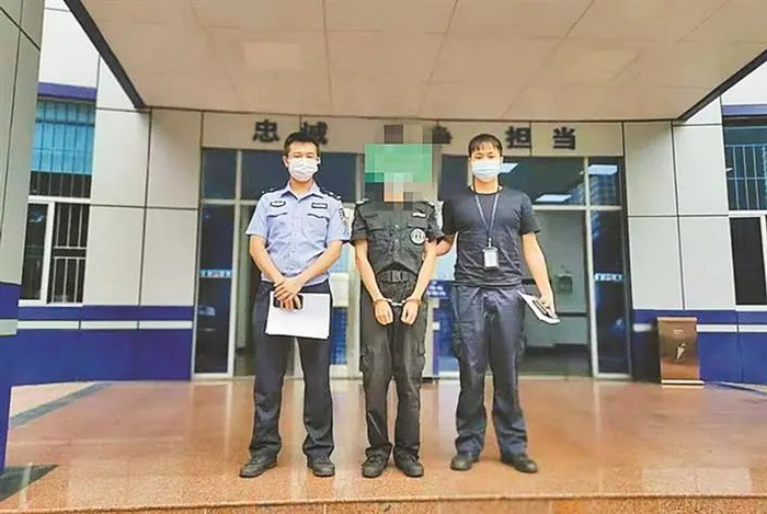 南山警方抓获该案嫌疑人。警方供图
