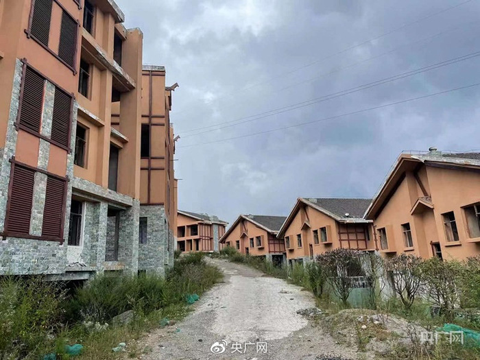  荒废的鞭陀小镇