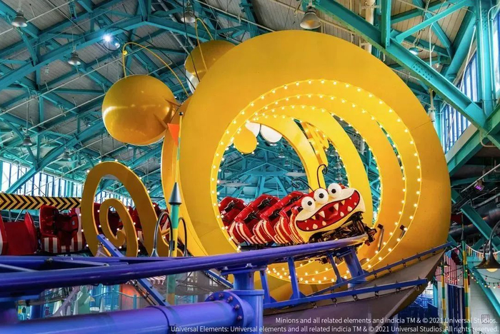 ▲小黄人乐园萌乐岛萌转过山车项目