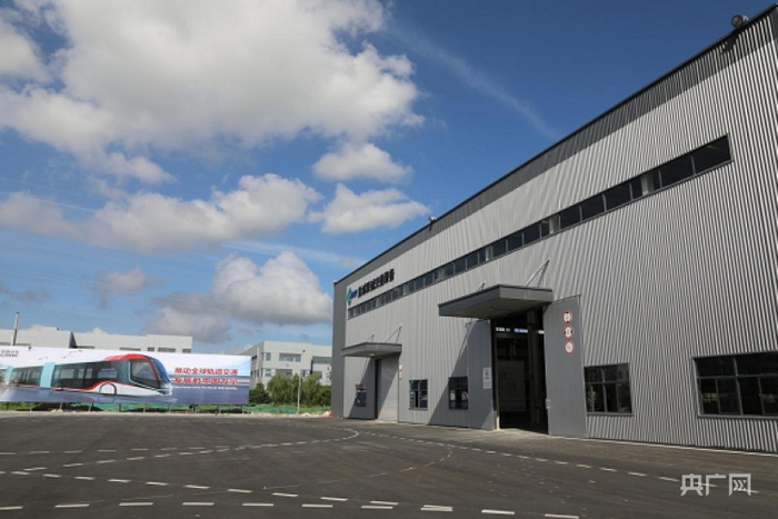 SRT配套企业盐城联诚交通装备生产厂房（央广网发 卢凯摄）