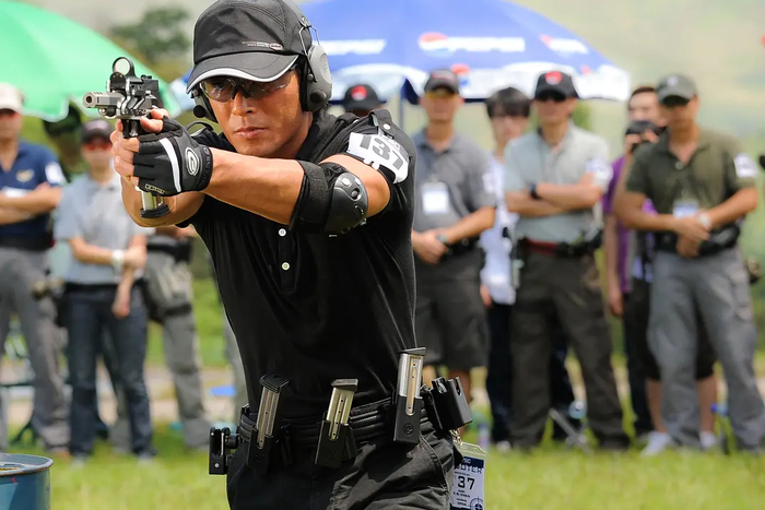 盘点4种手枪射击姿势:最准的还是解放军教材中的这款!|莫桑比克