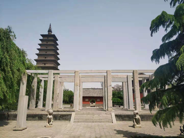 开元寺的石柱遗址