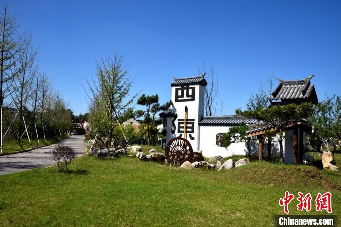 西陈庄村按照明清苏北民居建筑风格进行改造。　朱志庚 摄