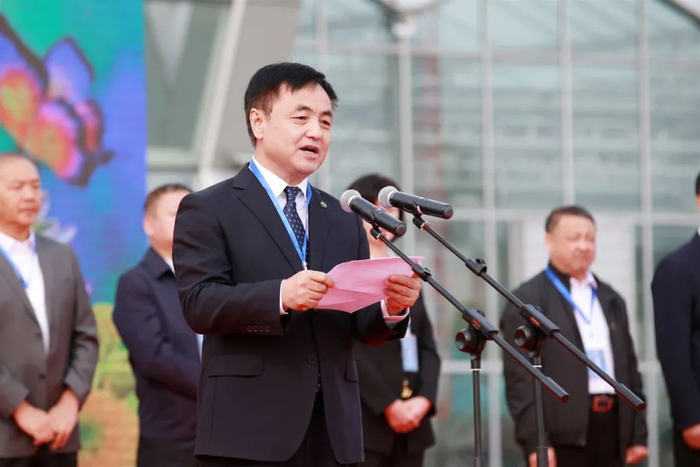 北大荒集团总经理助理、北大荒食品集团党委书记、董事长林长华讲话。