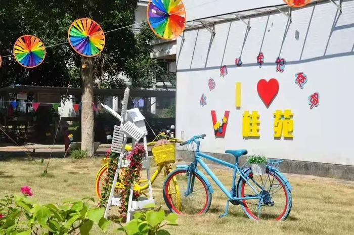 各个公寓为迎接新生做的准备