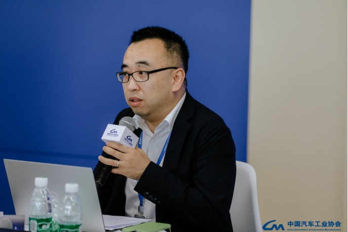 中汽协副秘书长李邵华