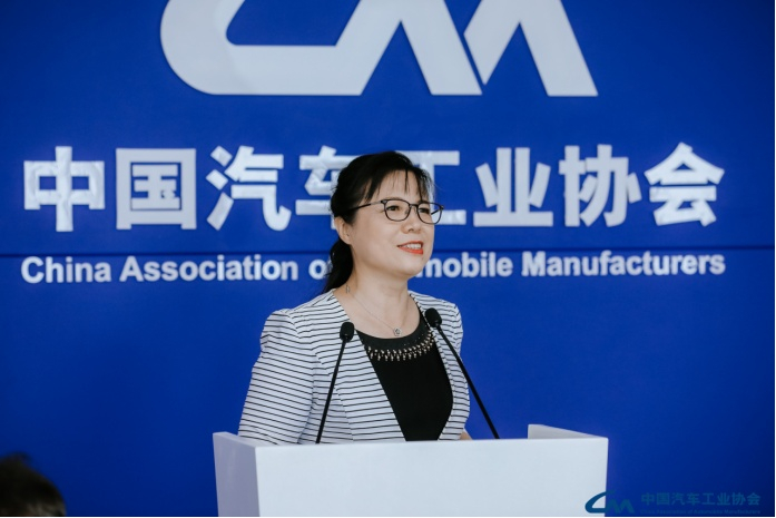 中汽协副秘书长柳燕