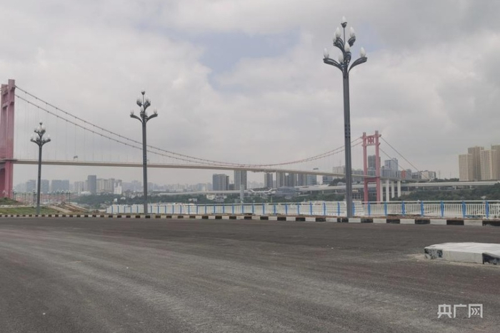 滨五期不远处的寸滩大桥（央广网发 南滨路建设发展中心供图）