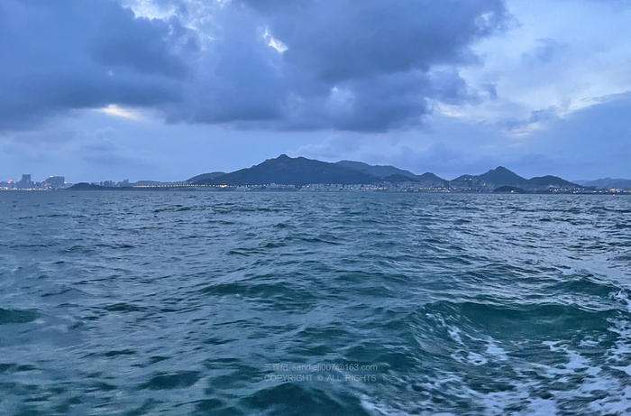 船上看海面的风景