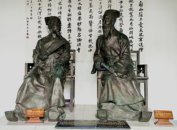 朱熹张栻会讲的塑像。作者供图