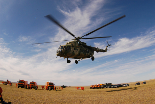 救援直升机 图自北京日报客户端 记者王鸿良摄