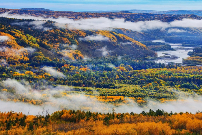 大兴安岭呼中林海天路：大兴安岭地区呼中区。