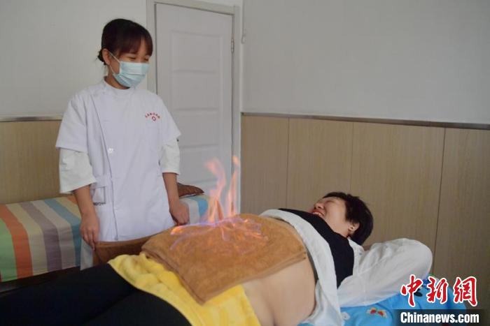 付那决定，等到减肥成功后，她要做一名减肥健身博主。将自己成功的减肥经验总结下来，分享给更多的人。　张瑶 摄