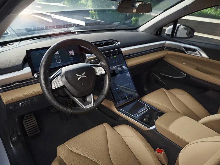 ▲小鹏P5内饰设计