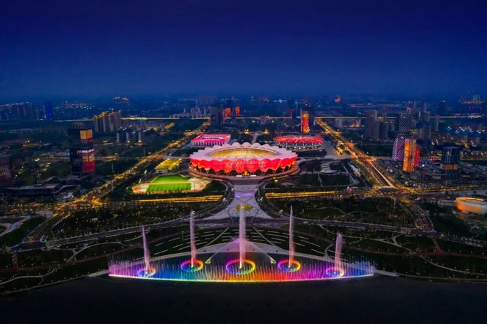 西安奥体中心主体育场夜景（央广网发 马文杰 供图）