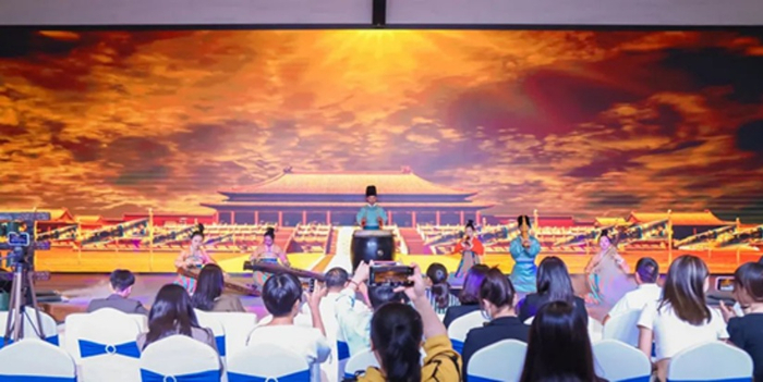 （发布会现场实拍，中原华侨城供图，央广网发）