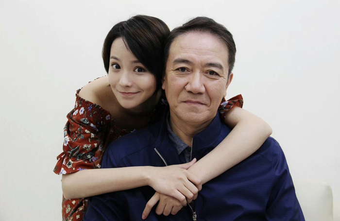 凭亮剑爆红之后，李幼斌为何宁愿净身出户，也要娶3婚的史兰芽？|张瑞琪|离婚|前妻|婚姻|结婚_新浪娱乐_新浪新闻