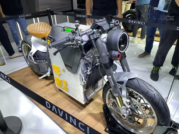 现场展出的各类酷炫机车 吴汪洋 摄