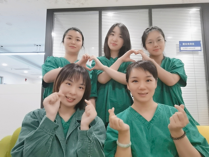 进驻隔离病房的儿科医院医护人员本文图片均为复旦大学附属儿科医院提供