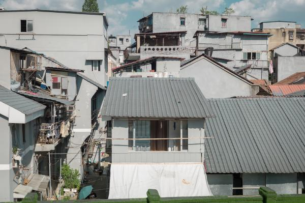 汉口硚口民居。硚口为古汉口长堤街、汉口城堡（中山大道）起点。谌毅图